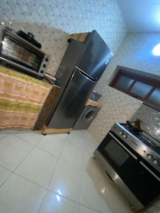 Pres De La 5min A Pied De La Apartment